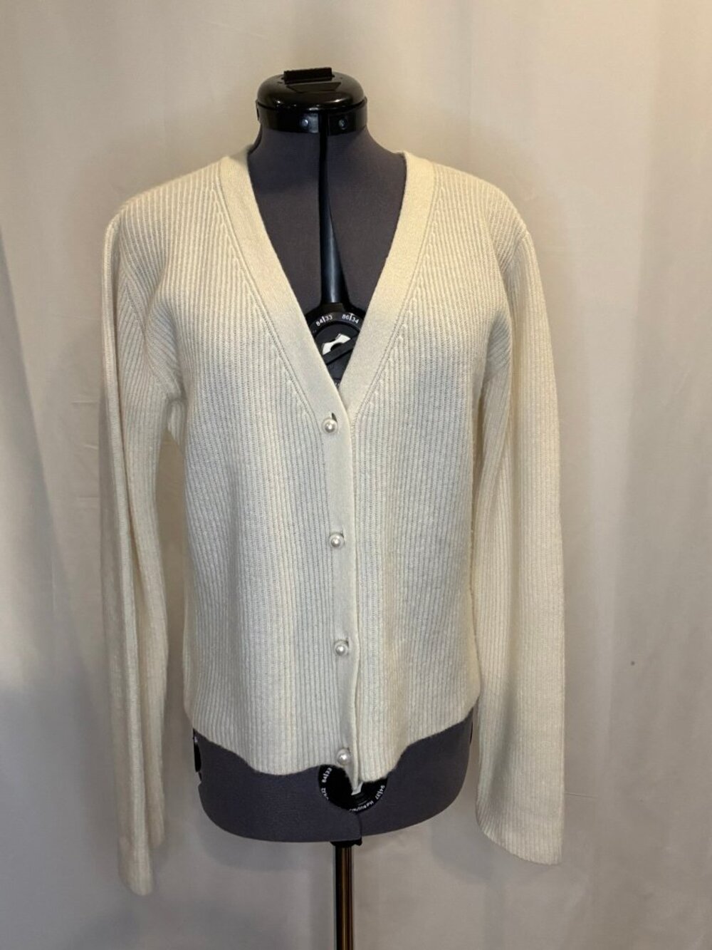 Ravella size XS ivory 100% cashmere cardigan